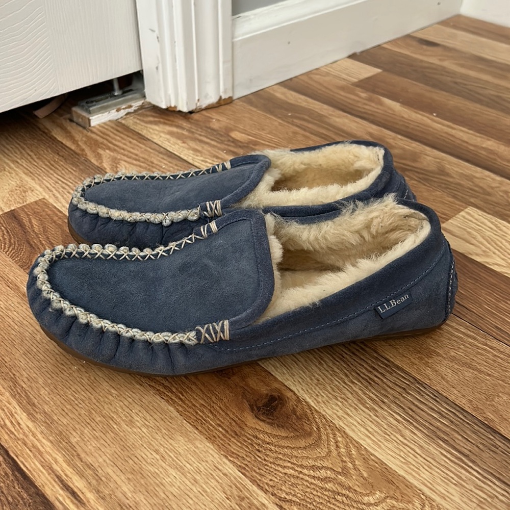 Gently used women’s size 9 L.L Bean moccasins